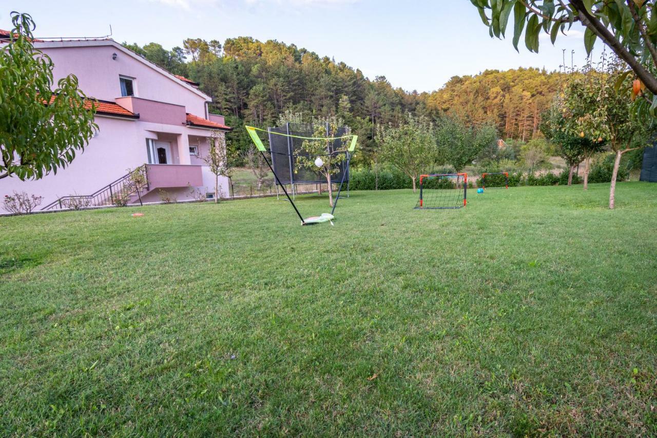 Green Paradise Estate 特里尔 外观 照片
